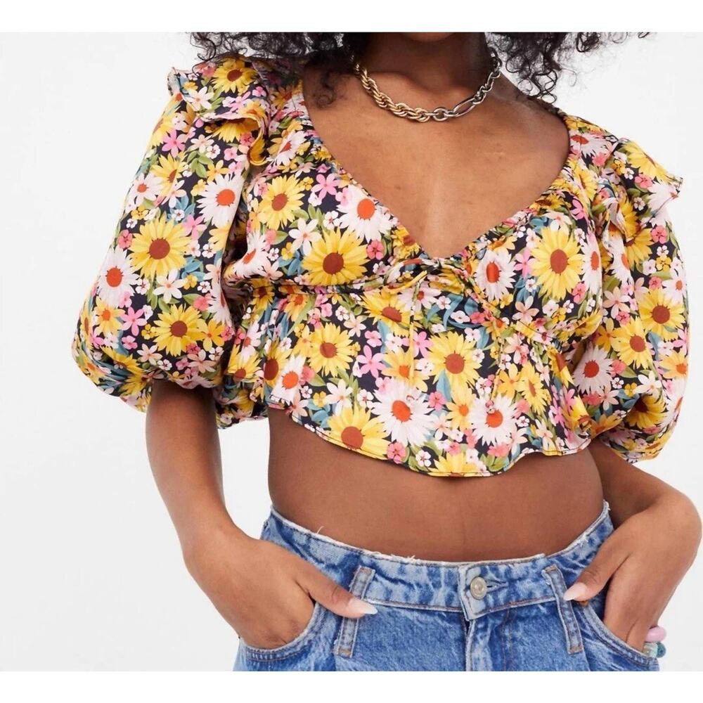 NWT Floral Cropped Short Puff Sleeve Blouse Size XS